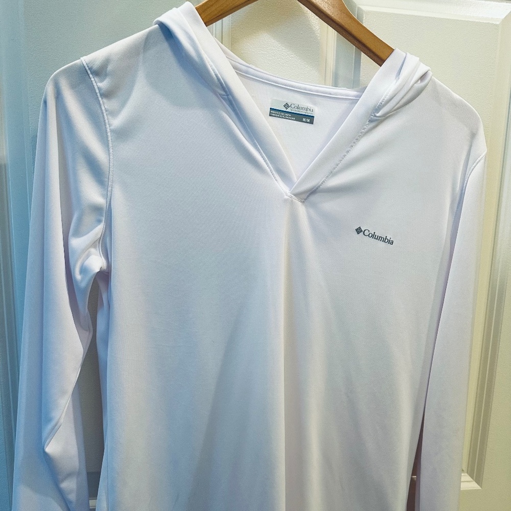 Columbia Women’s Omni Shade Bright White Hooded Pullover SZ Medium